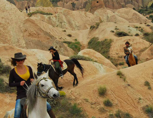 horse-riding-cappadocia-22